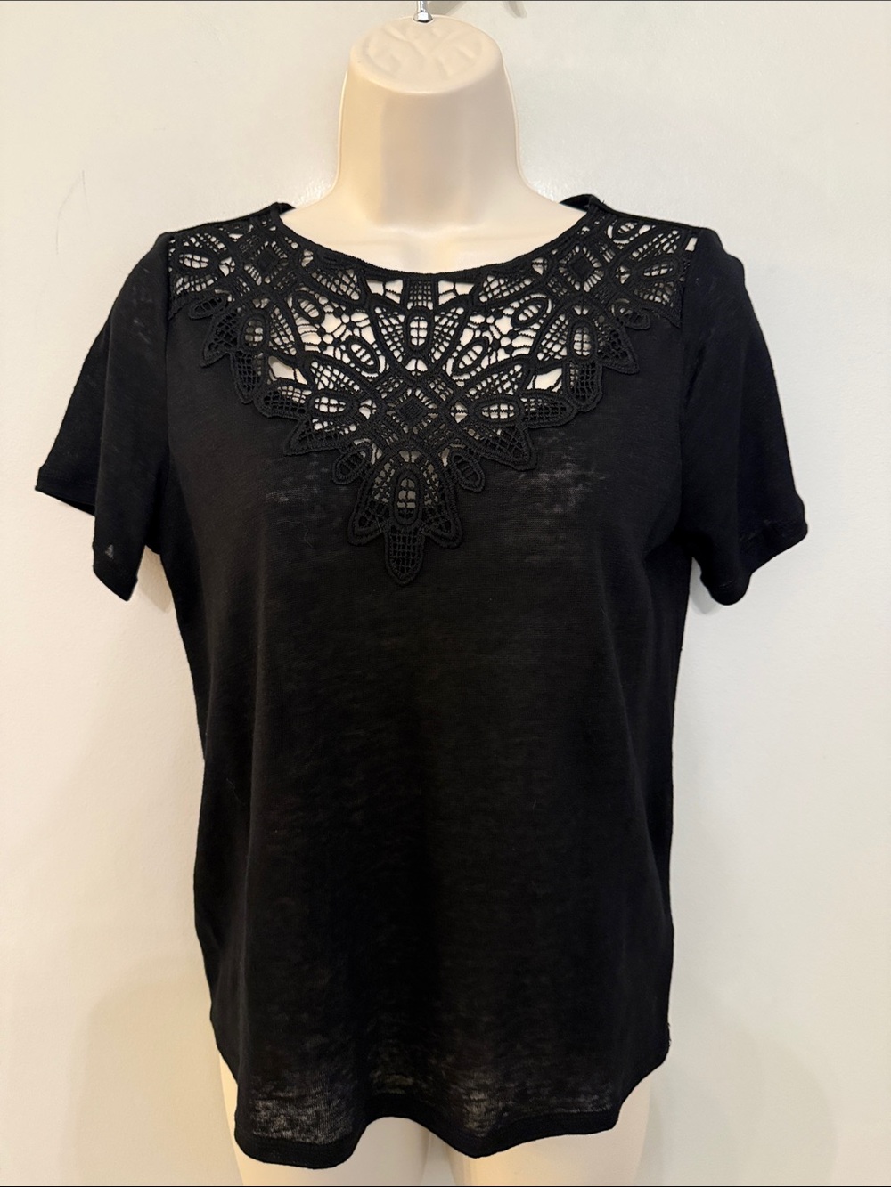 Women's Black Lace Yoke Short Sleeve Tee